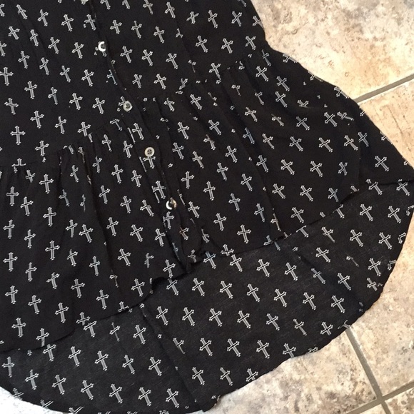 *3 FOR $15* Forever 21 High Low Button Up Blouse - Picture 2 of 6